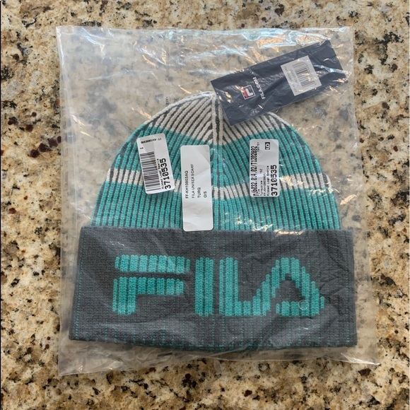 ✅HOST PICK✅~ Fila Ribbed Beanie❄️ - Picture 2 of 3